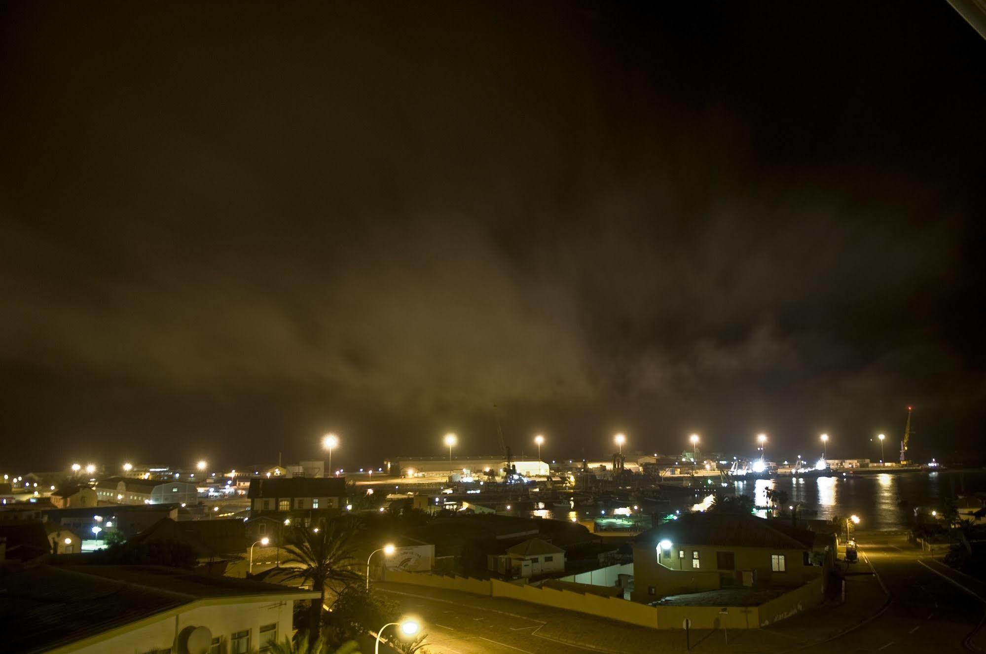 Sea-View Zum Sperrgebiet Otel Lüderitz Dış mekan fotoğraf